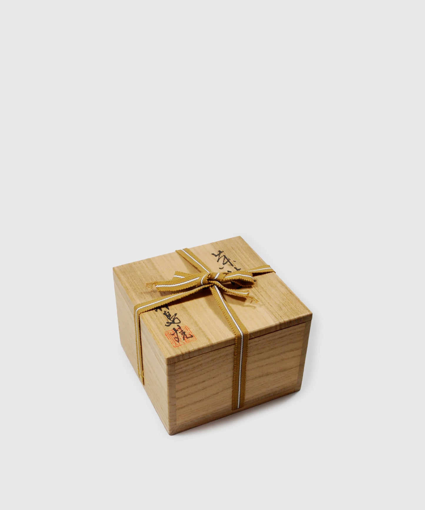 Antique Matcha Bowl & Box (Hashima-yaki)